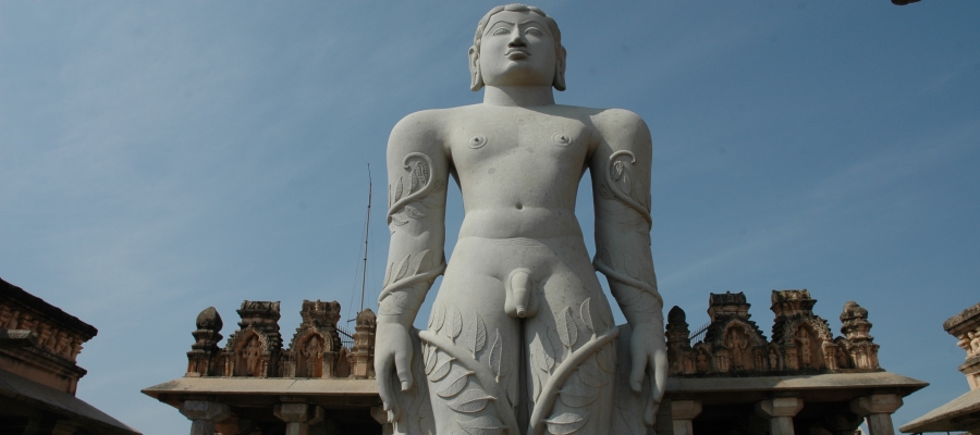 Mahamasthaka abhisheka - Bahubali statue Shravanabelagola