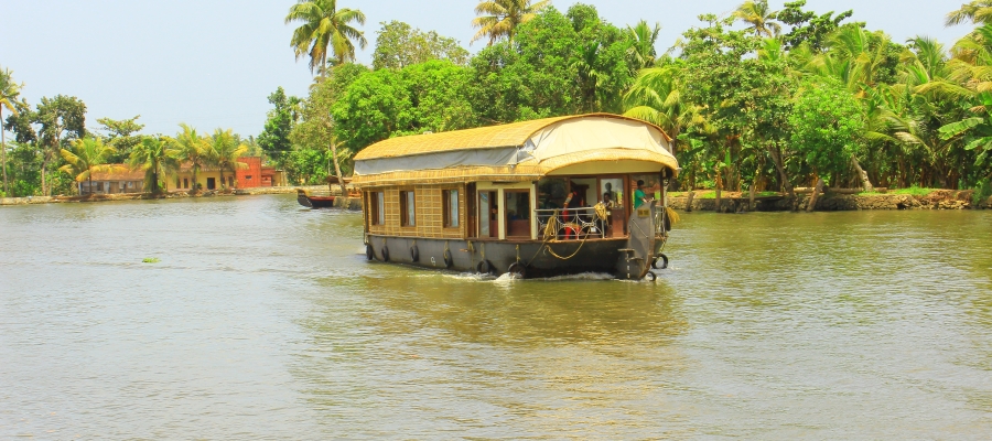 All you need to know about your Alleppey houseboat tour!