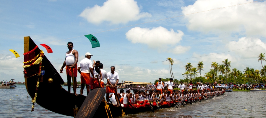 President's Trophy Boat Race in Kerala